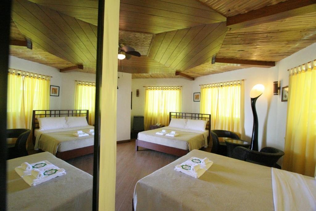 Coron Hilltop View Resort Room photo